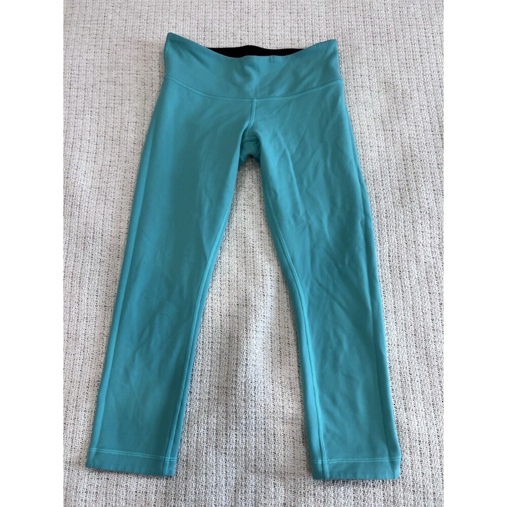Lululemon crop reversible leggings black/teal Sz 6